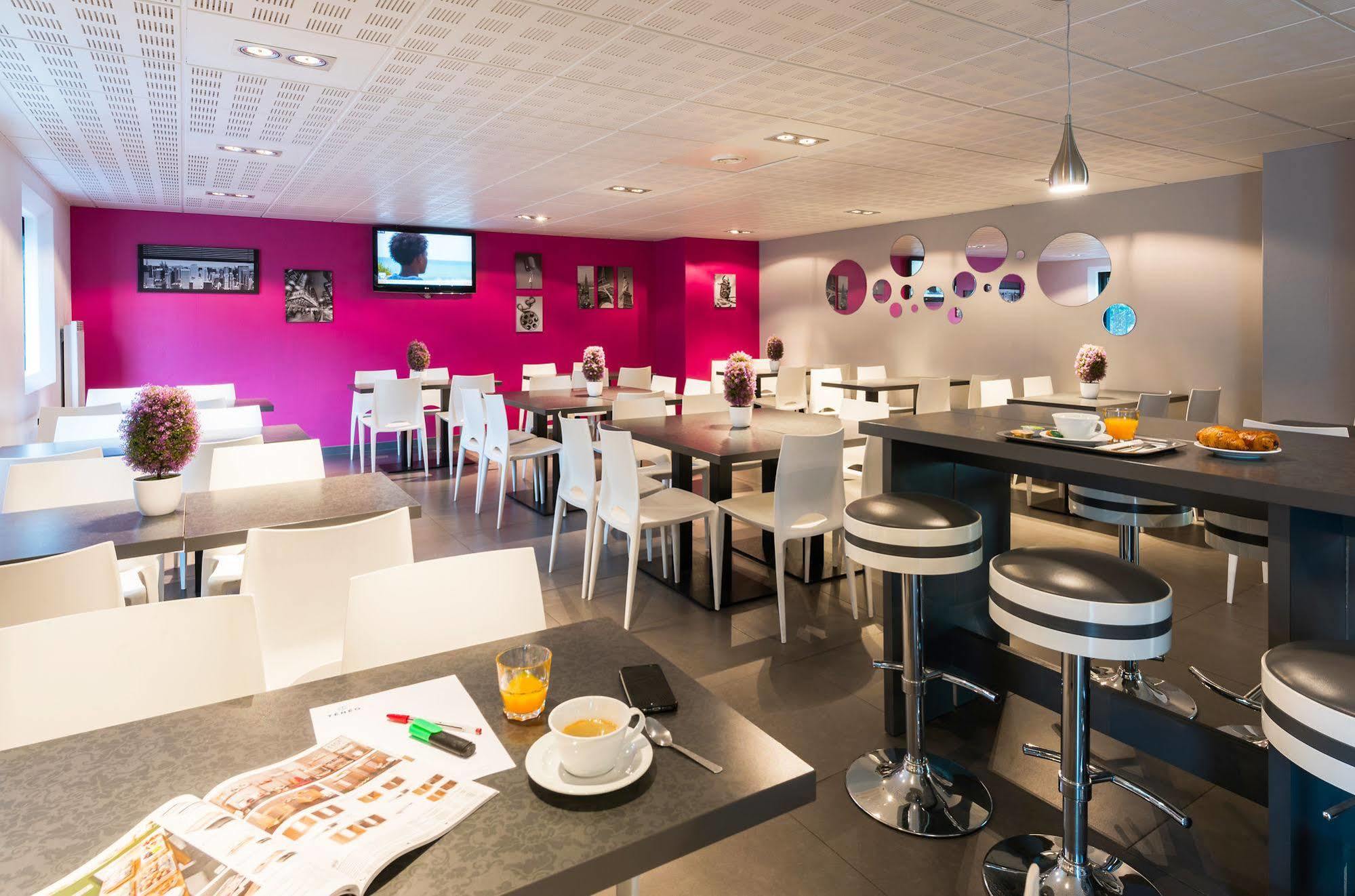 Ténéo Apparthotel Bordeaux Mérignac Aéroport Esterno foto